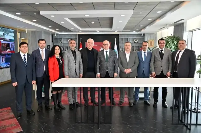 Manisa Büyükşehir Belediyesi ile Hizmet İş Sendikası Arasında Toplu İş Sözleşmesi İmzalandı