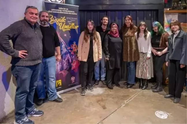 İstanbul Animasyon Platformu tarafından düzenlenen çizgi roman yarışmasının finalistleri çizgi roman dergisinde yarışacak