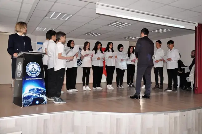 Yozgat'ta İstiklal Marşı ve Mehmet Akif Ersoy'u Anma Programı Düzenlendi