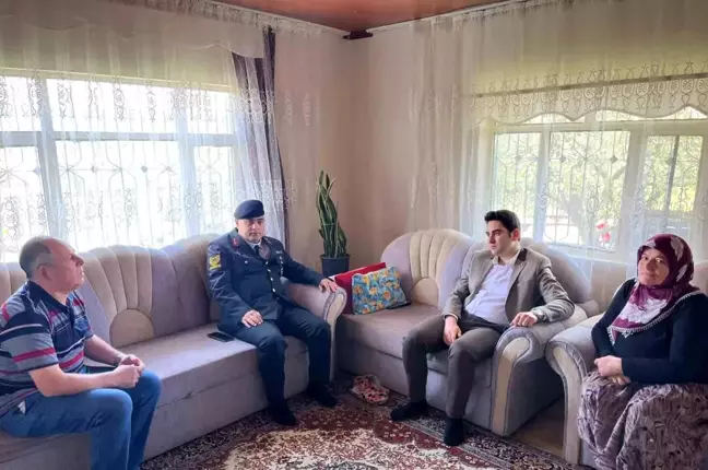 Çavdarhisar Kaymakamı Şehit Polis Memuru Ramazan Bülbül'ün Ailesini Ziyaret Etti
