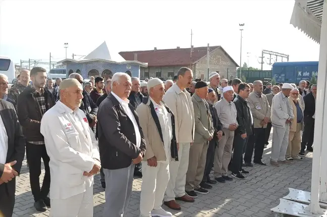 Yozgat'ın Yerköy ilçesinden hacı adayları dualarla uğurlandı