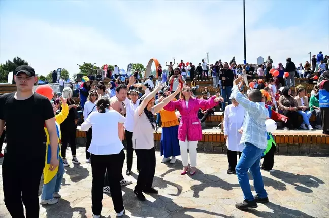 Trabzon Büyükşehir Belediyesi Engelliler İçin Farkındalık Etkinliği Düzenledi