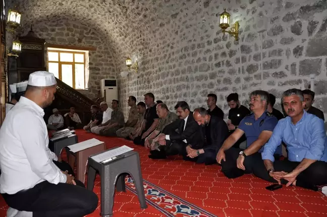 Hakkari'de 15 Temmuz Demokrasi ve Milli Birlik Günü için mevlit okutuldu