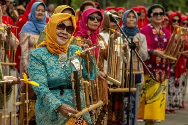 Endonezya'da Ulusal Kebaya Günü kutlamaları