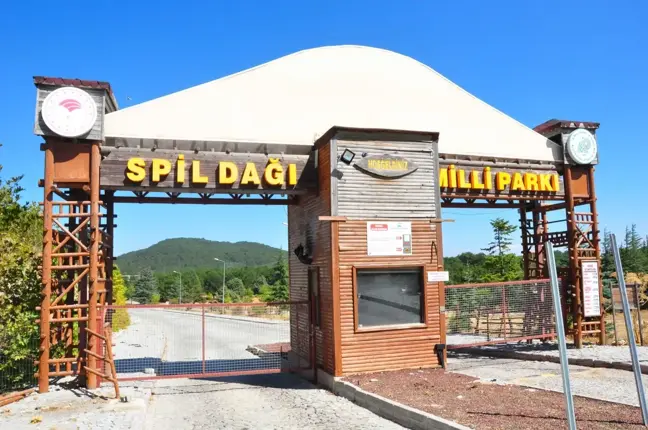 Spil Dağı Milli Parkı'nın sözleşmesi feshedildi, parka girişler kapatıldı