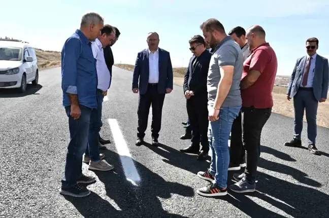 Kapadokya'nın Çardak Yolu Sıcak Asfaltla Yenilendi