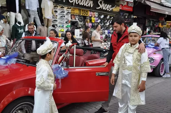 Eskişehir'de 20 Çocuk İçin Toplu Sünnet Töreni Düzenlendi