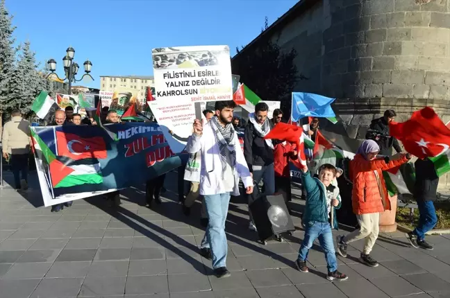 Erzurum'da Sağlık Çalışanlarından Filistin İçin Protesto