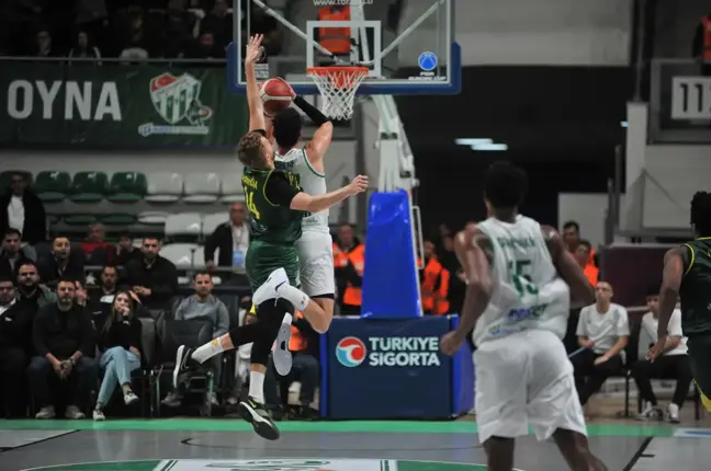 Bursaspor Basketbol Son Maçında Patrioti Levice'ye Yenildi