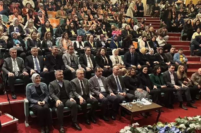 AK Parti'li İleri, partisinin Aydın İl Kadın Kolları Kongresi'nde konuştu Açıklaması