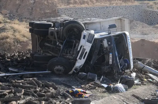 Cizre'de Trafik Kazası: 2 Yaralı