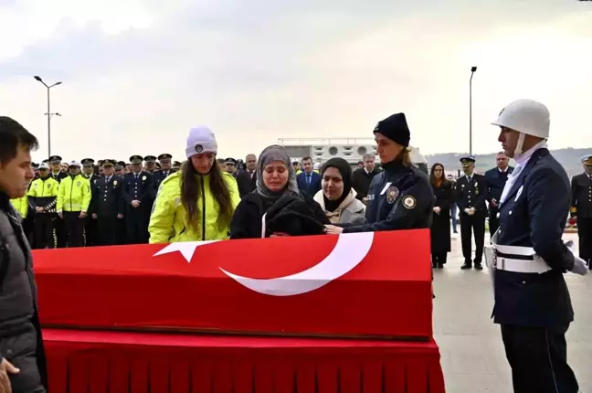 Yalova'da Kalp Krizi Geçiren Polis Memuru İçin Tören Düzenlendi