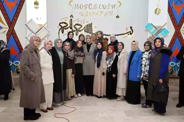 Afyonkarahisar Valisi Gençlerle Ramazan Sohbeti Gerçekleştirdi