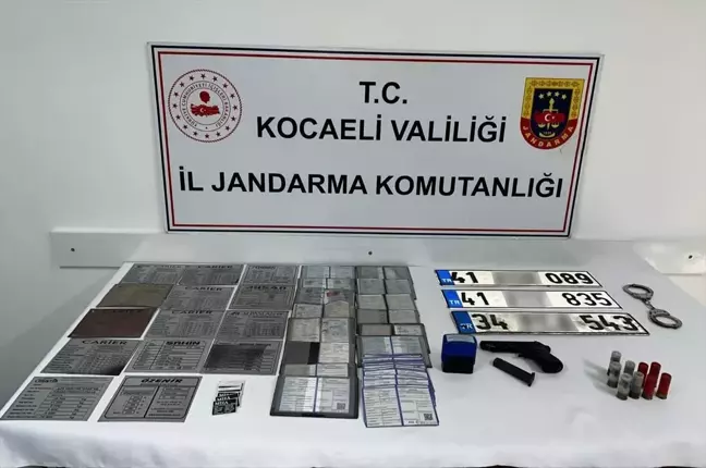 Kocaeli Merkezli Kaçak Araç Operasyonunda 6 Tutuklama