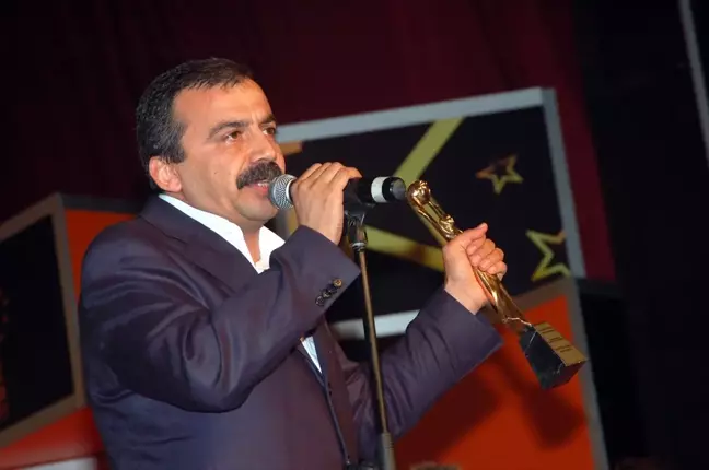 TBMM Başkanvekili Sırrı Süreyya Önder Hayatını Kaybetti