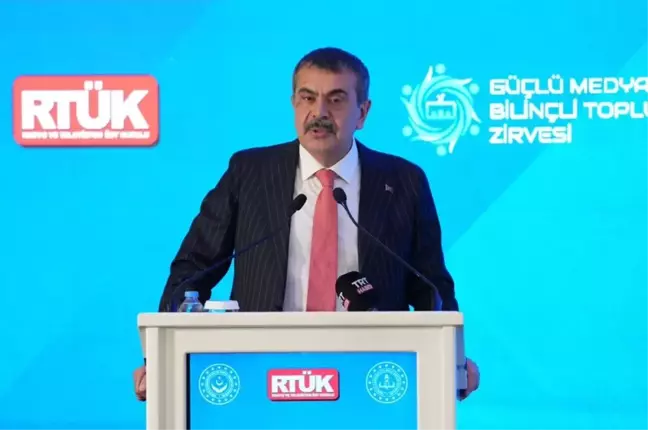 Bakan Tekin: Medya okuryazarlığı, erken yaşta kazandırılmalı