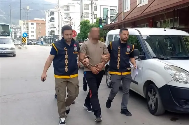 Manisa'da Park Halindeki Araçlara Zarar Veren Şüpheli Yakalandı