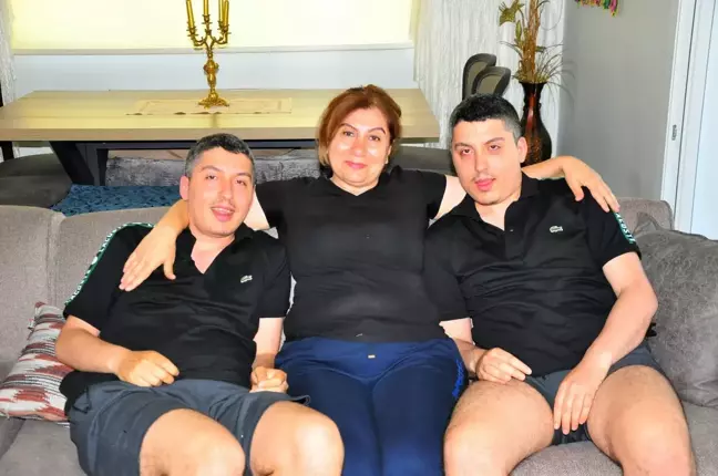 Otizmli Çocuklarıyla 25 Yıldır Mücadele Eden Anne Umut Oluyor