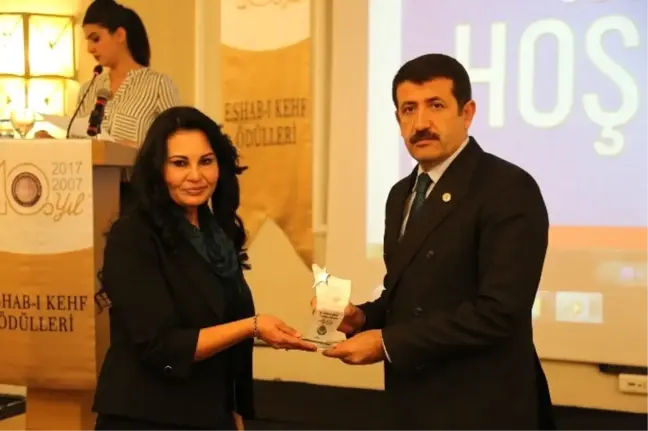 Ekinci'ye Yılın Belediye Başkanı Ödülü Verildi