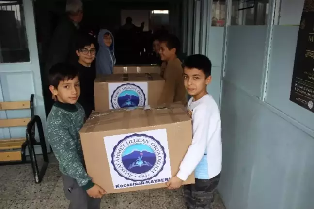 Okul Harçlıklarını Halep'e Gönderdiler