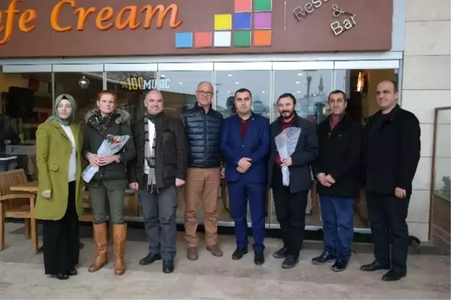 AK Parti Gazetecileri Unutmadı