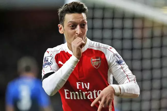 Almanya'da Yılın Milli Futbolcusu Mesut Özil