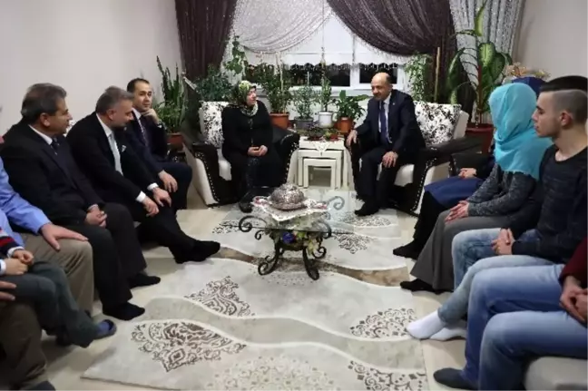 Bakan Işık'tan Şehit Ailelerine Ziyaret