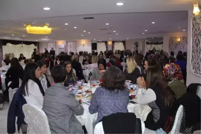 Polis Eşlerinden Şehit Aileleri Yararına Program