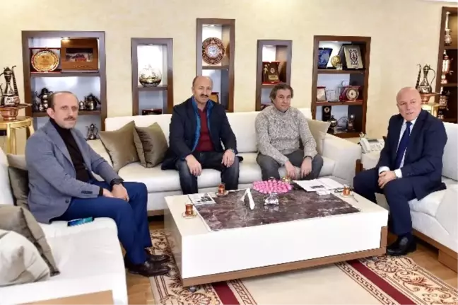 Beyoğlu ve Sultangazi Belediye Başkanları Başkan Sekmen'i Ziyaret Etti