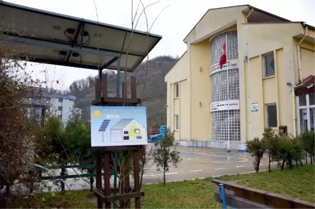 Bu Okulda Elektrikler Güneş Enerjisinden Üretiliyor
