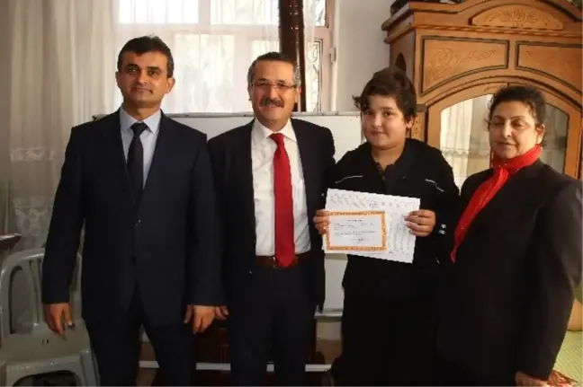 Fethiye'de Evde Eğitim Gören Öğrenciler Karne Heyecanı Yaşadılar