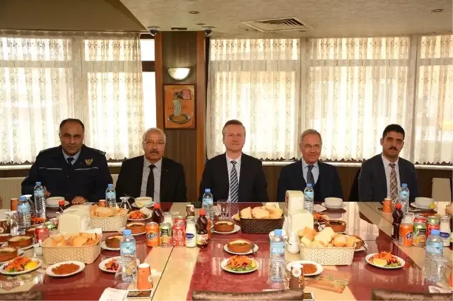 Başkan Acar, Şimşek'e Verilen Veda Yemeğine Katıldı