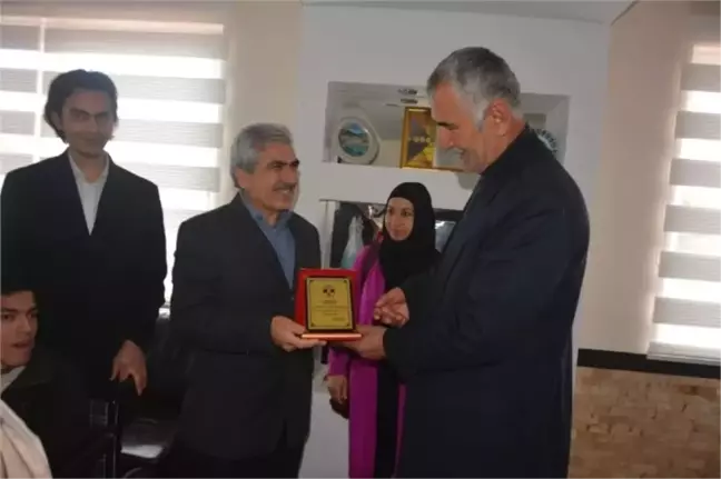 Başkan Ballı'ya Engellilerden Teşekkür Plaketi