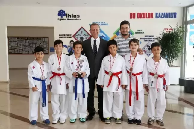 İhlas Eğitim Kurumları Antalya'dan Üç Şampiyon Çıkardı