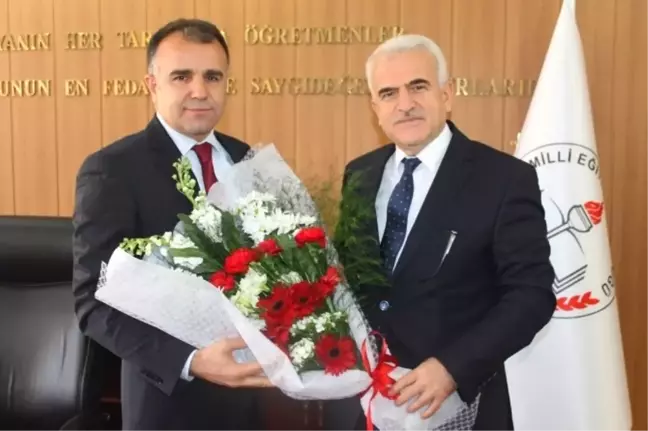 Karaman'ın Yeni İl Milli Eğitim Müdürü Mevlüt Kuntoğlu Göreve Başladı