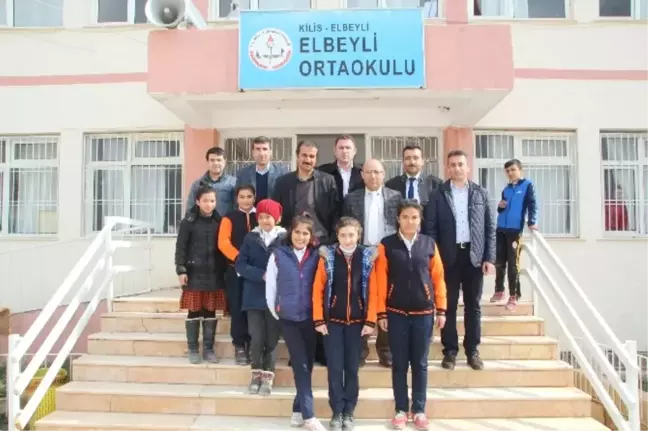 Üniversiteden Elbeyli Ortaokulu'na Bilgisayar Desteği