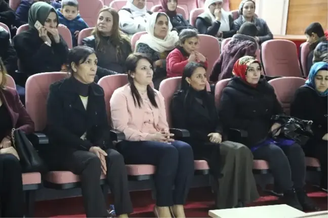 Silopi'de Kadınlar Kanser Hakkında Bilgilendirildi
