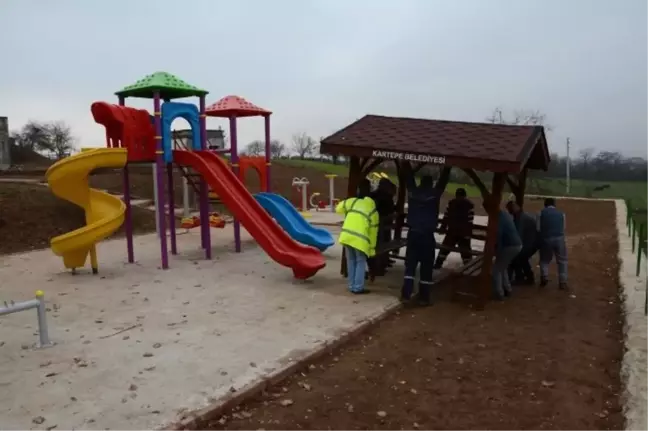 Kartepe'de Parkların Kamelya Sayısı Artıyor