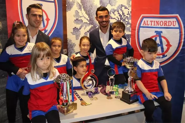 Milli Jimnastikçi Ferhat Arıcan Altınordu'da