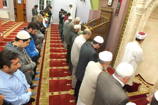 Görüş - Avrupa'nın Yeni Hezeyanı: 'Casus İmamlar'