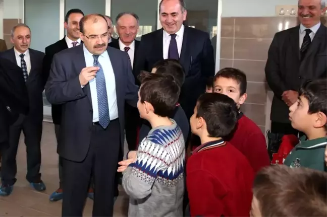 Vali Ustaoğlu: