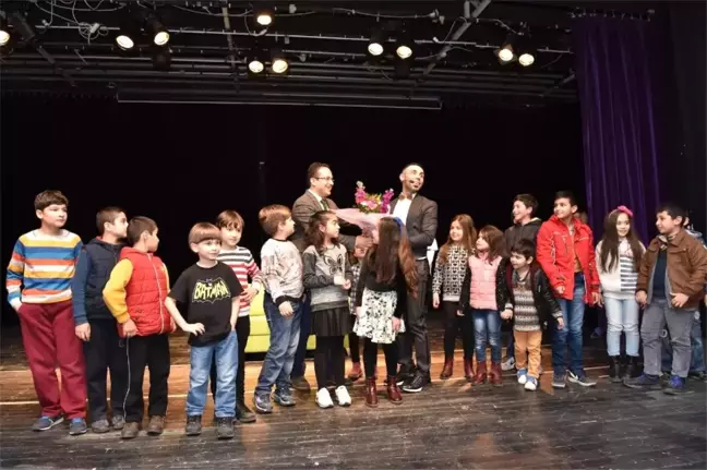 Bornova'da Mıknatıs, Sekin ve Ailesi İçin Sahnelendi