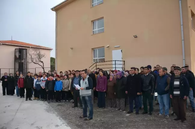 Bergama'da Velilerden Okul İsyanı