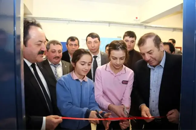 Fahir İlkel Ortaokulu'nda Bilişim Sınıfı Açıldı