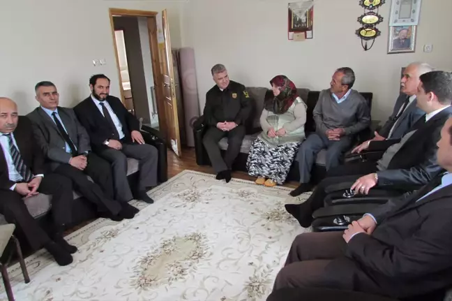Kaymakam Gökpınar'dan Şehit Ailesine Ziyaret