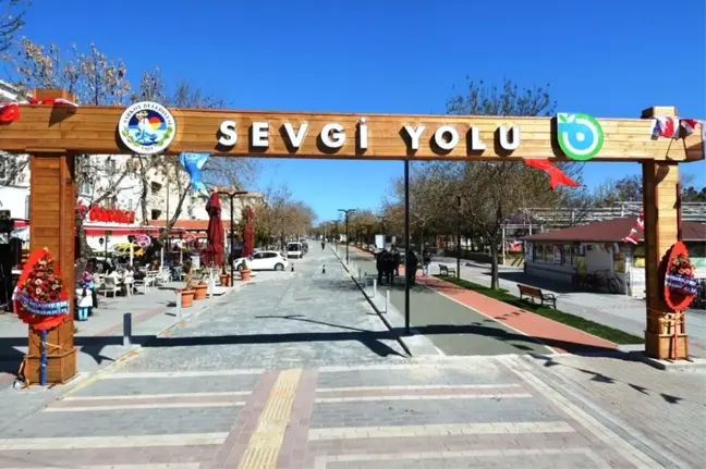 Şarköy İnönü Prestij Caddesi Sevgi Yolu ve Mürefte Atatürk Prestij Caddesi Hizmete Açıldı
