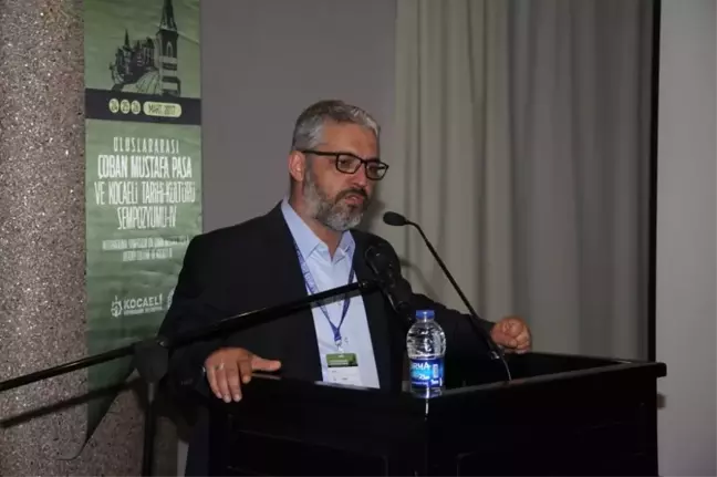 Yazar Şentürk, Malkoçoğlu'nun Paratoner Bir Kahraman Olduğunu Anlattı