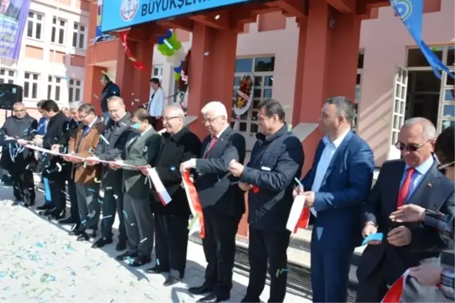 Ergene Cumhuriyet İlkokulu Törenle Valiliğe Teslim Edildi