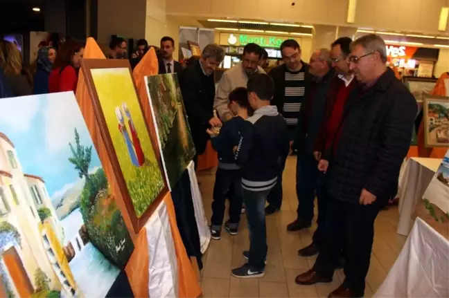 Tekden Ressamlar Kulübü'nün Hazırladığı Resim Sergisi Açıldı