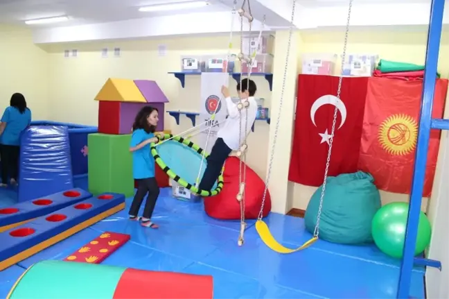 Tika'dan Kırgızistan'daki Otizmli Çocuklara Terapi Desteği